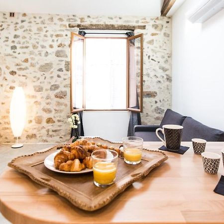 Au Coeur Du Vieil Antibes Et A 2 Pas De La Mer... Apartman Kültér fotó