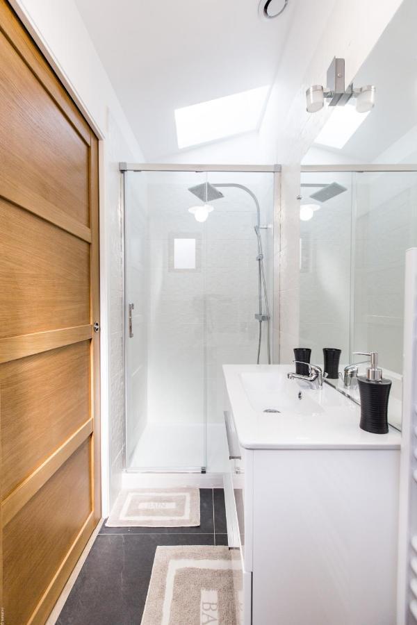 Au Coeur Du Vieil Antibes Et A 2 Pas De La Mer... Apartman Kültér fotó