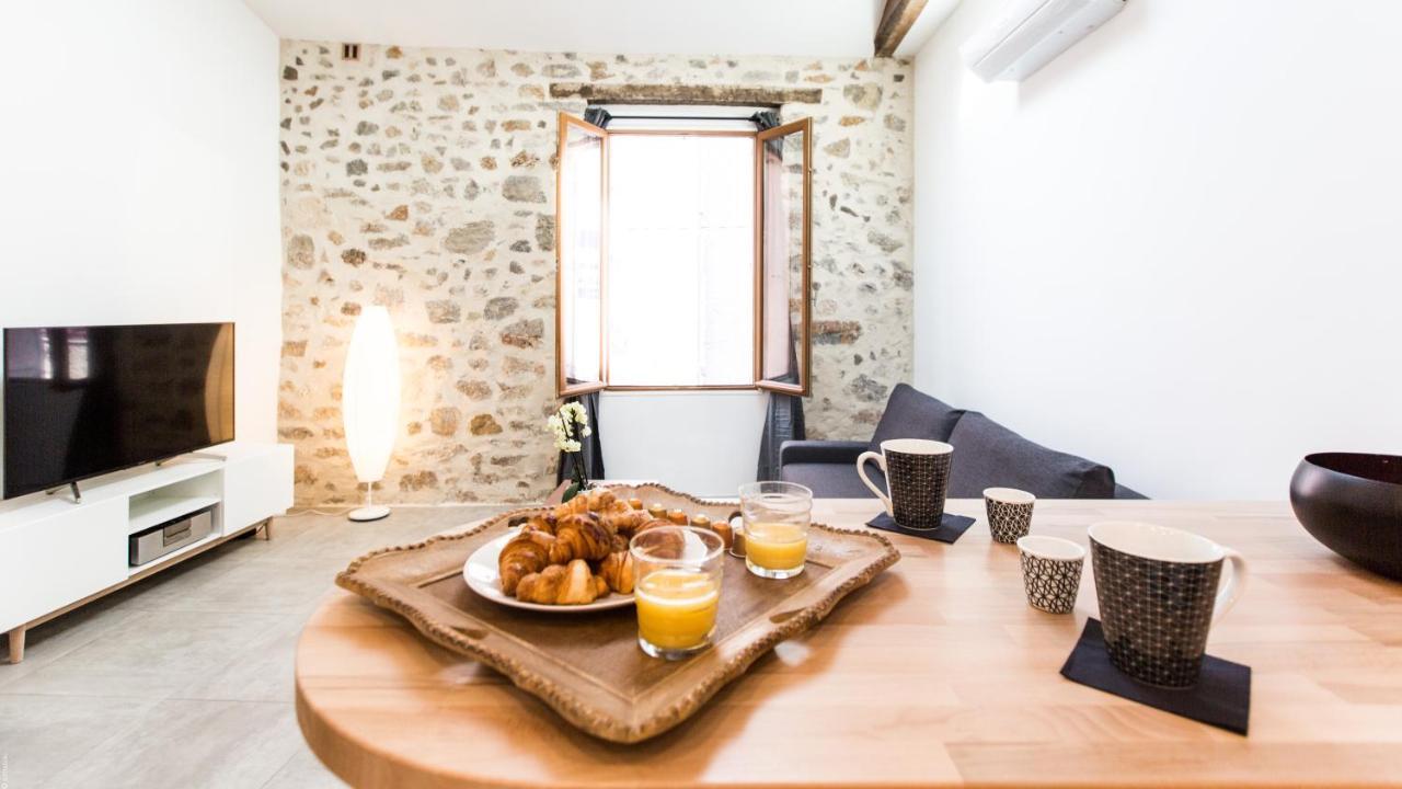 Au Coeur Du Vieil Antibes Et A 2 Pas De La Mer... Apartman Kültér fotó